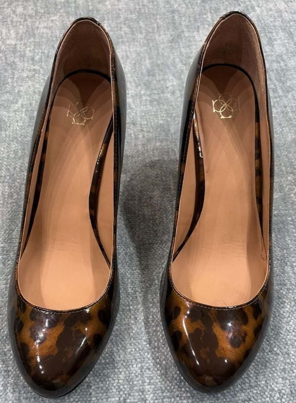 Ann Taylor Leopard Print Patent Leather Pumps Size 8M
